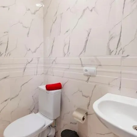 Дом Где Есть Всё Удобства 2 Apartment Khashuri Exterior photo